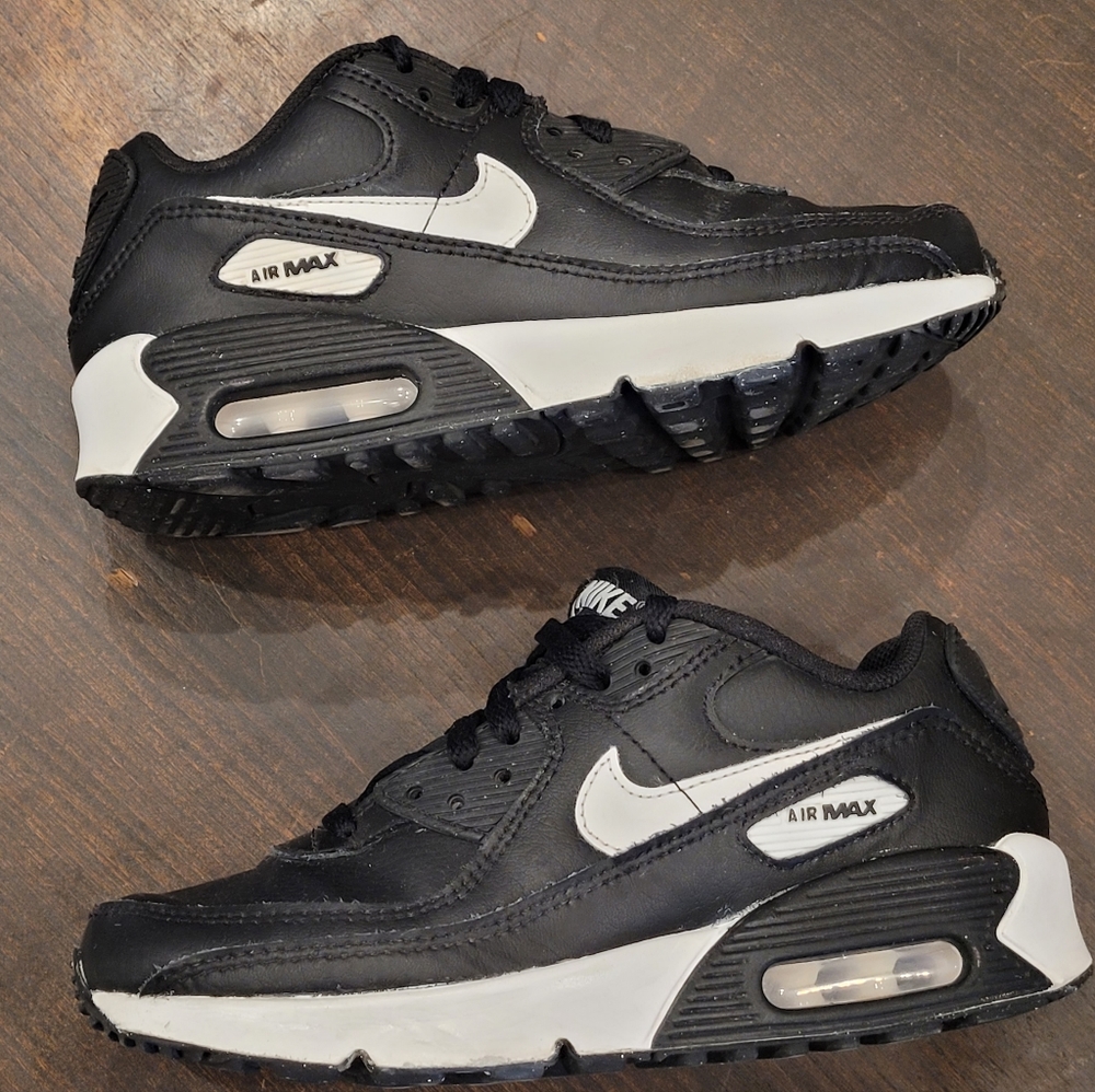 Airmax - Picture 2 of 2